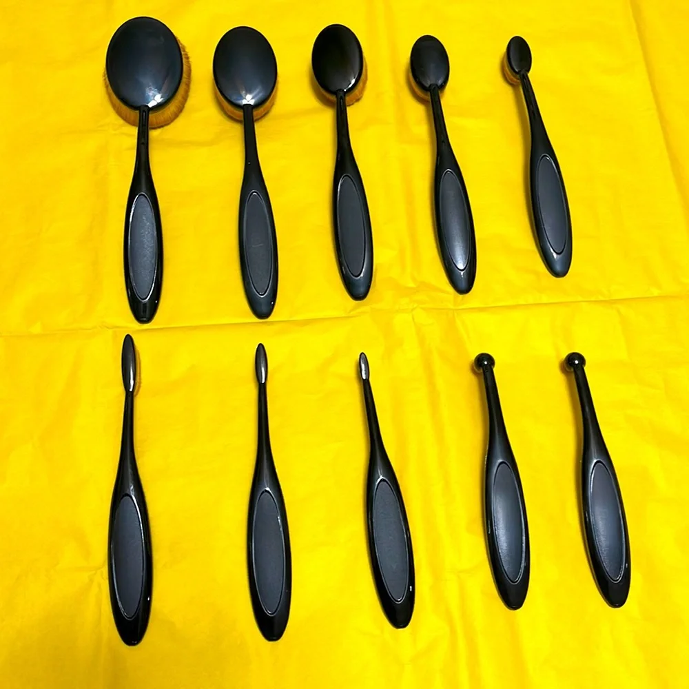10 PIECE SUPER SOFT SYNTHETIC HAIR MAKEUP BRUSH SET WITH BLACK HANDLES